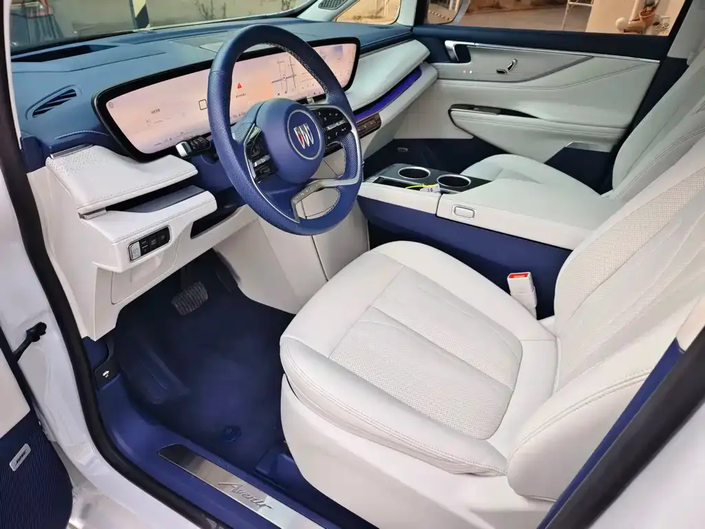 Buick GL8 Hybrid — фото 3