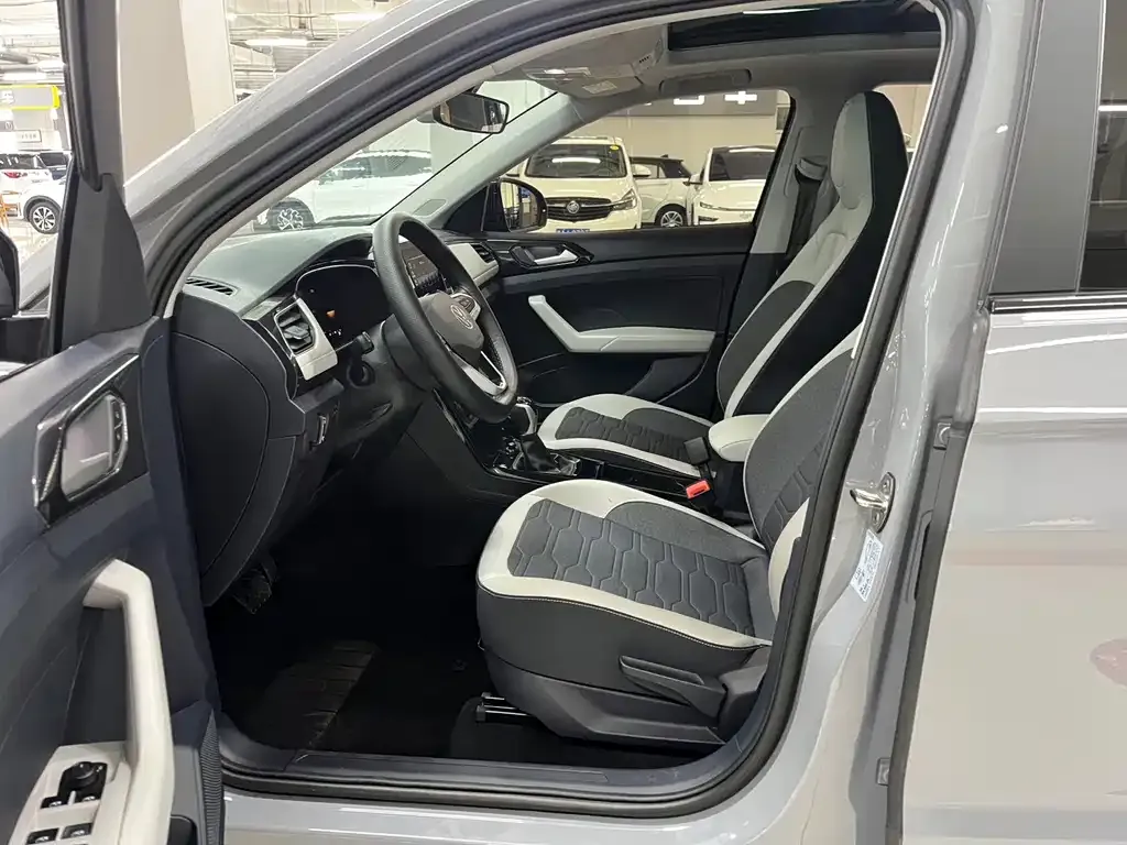 Volkswagen Tharu 2025 из CN, фото 10