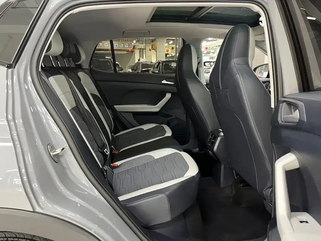 Volkswagen Tharu 2025 из CN, фото 8