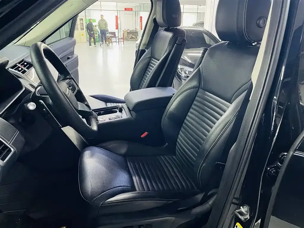 Land Rover Discovery 2021 из CN, фото 3