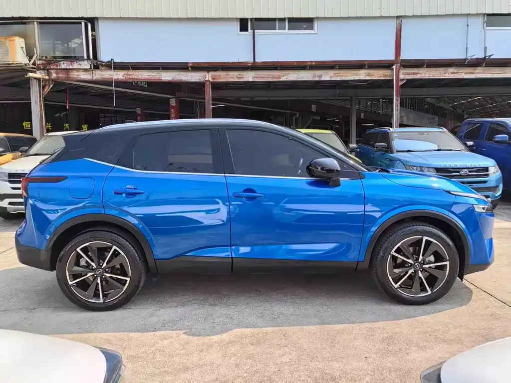 Nissan Qashqai — фото 4
