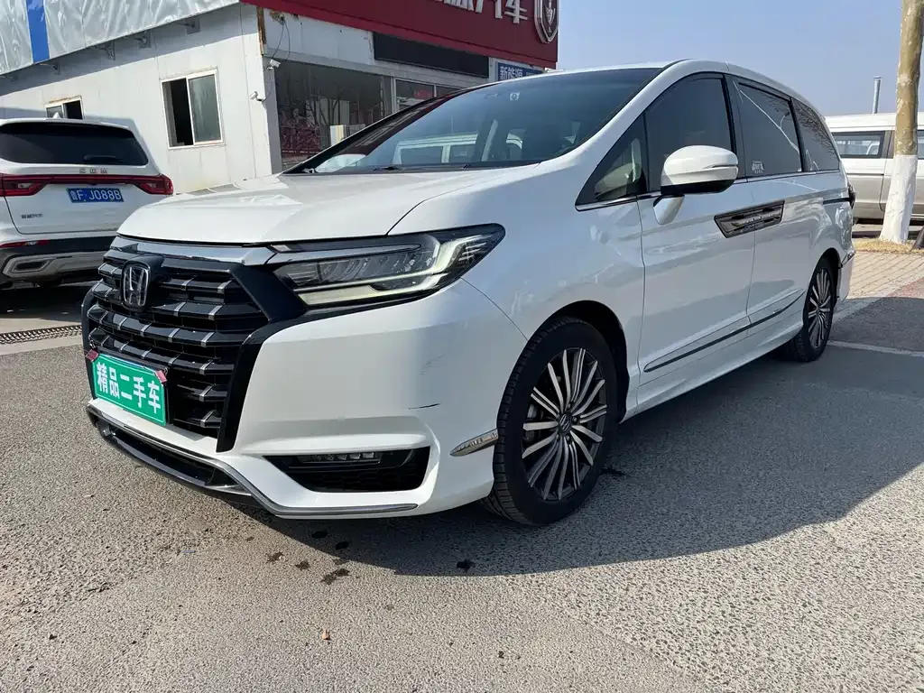 Honda Elysion 2022 из CN, фото 1