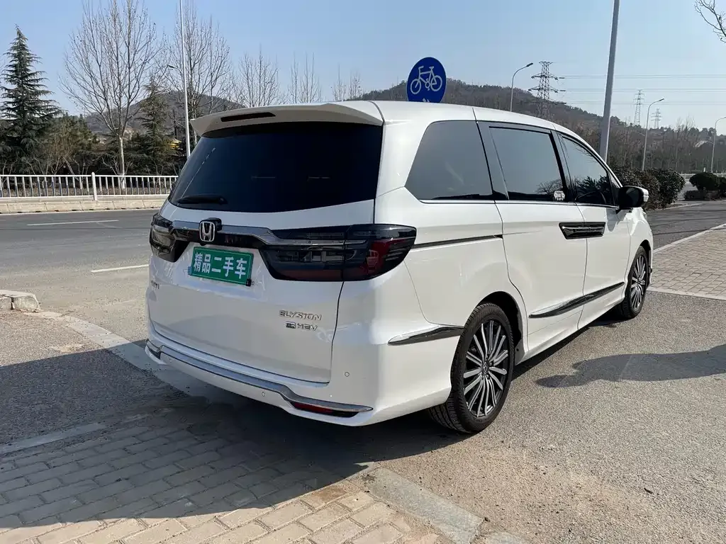 Honda Elysion 2022 из CN, фото 7