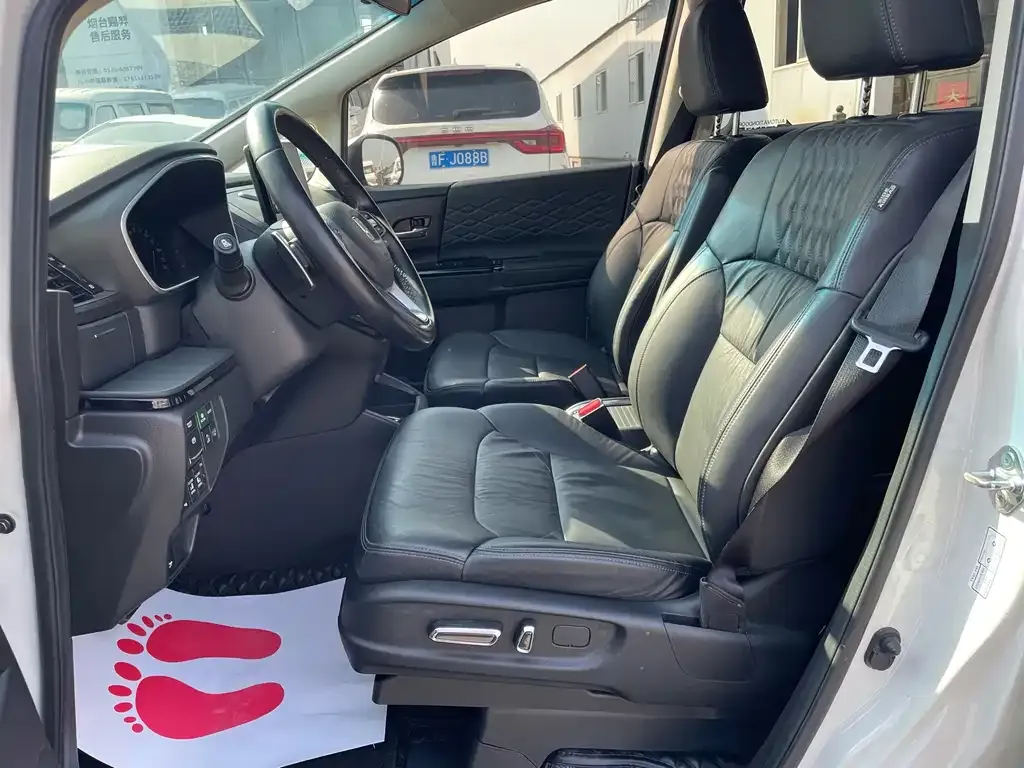 Honda Elysion 2022 из CN, фото 2
