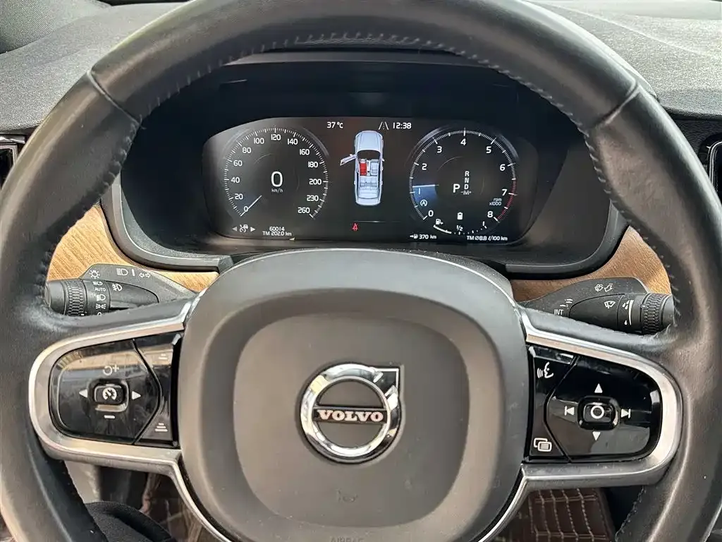 Volvo S90 — фото 3