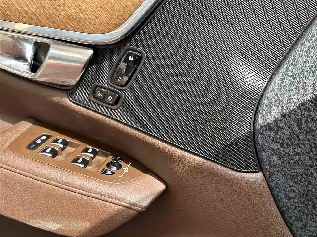 Volvo S90 — фото 7