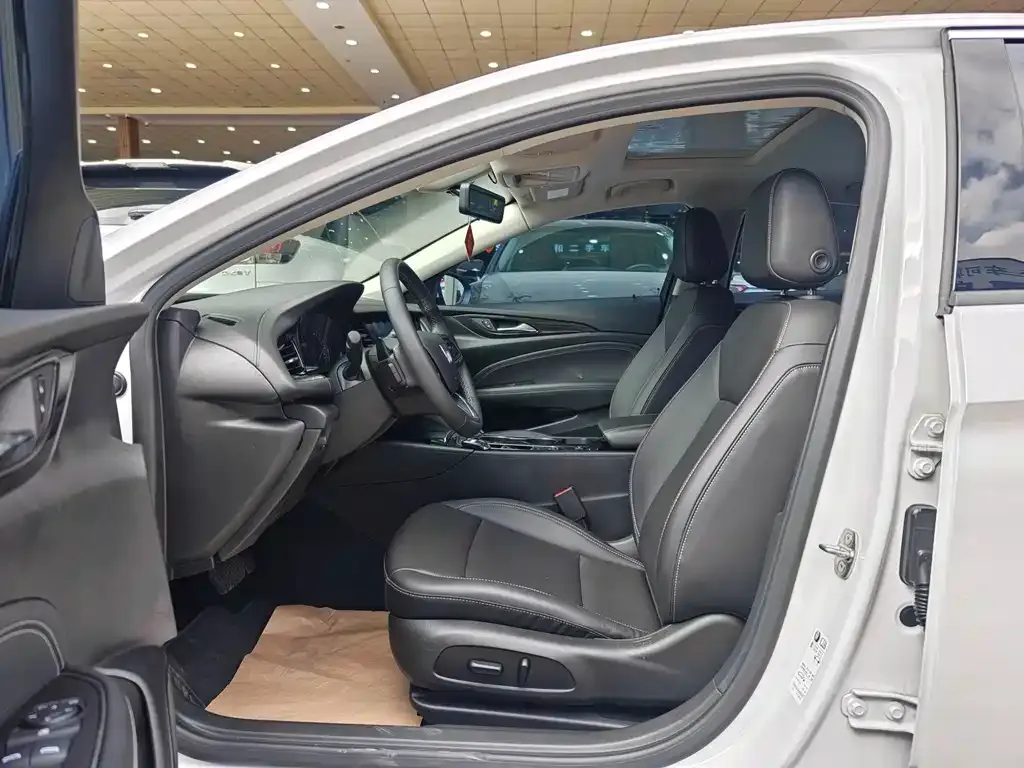 Buick Regal 2023 из CN, фото 5