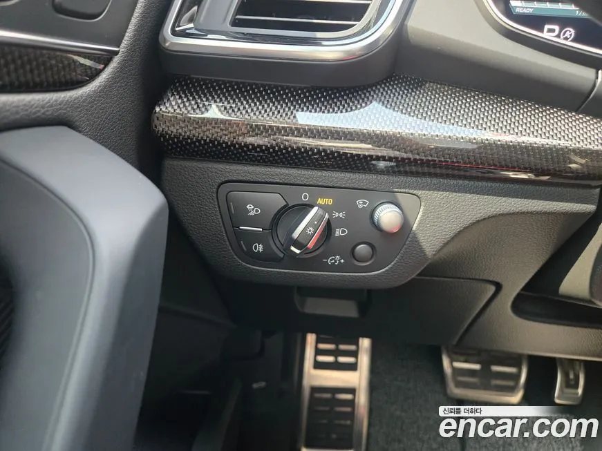 Audi SQ5 2023 из KR, фото 2