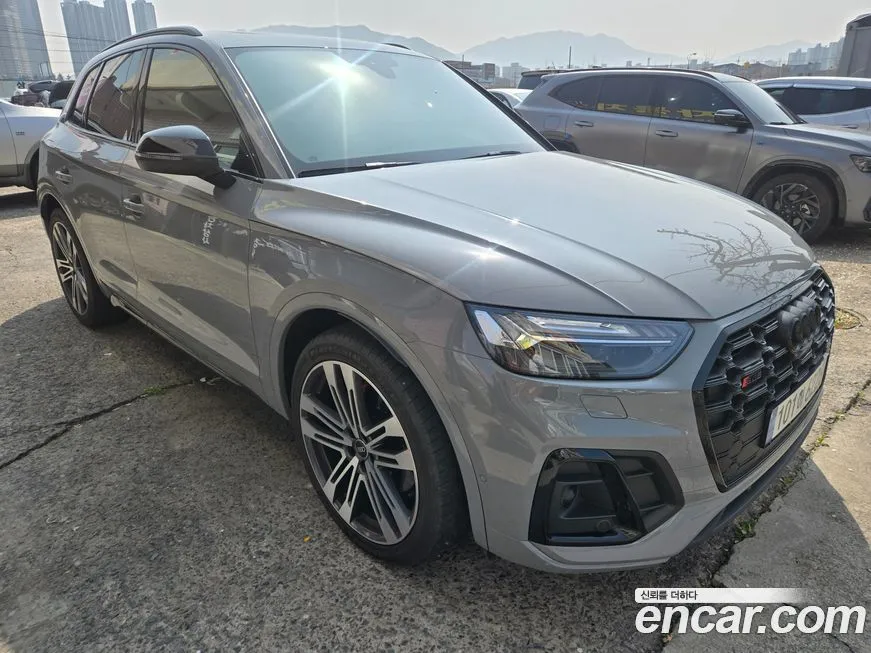Audi SQ5 2023 из KR, фото 9