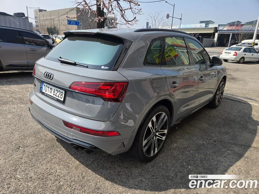 Audi SQ5 2023 из KR, фото 8