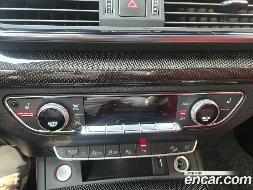 Audi SQ5 2023 из KR, фото 6