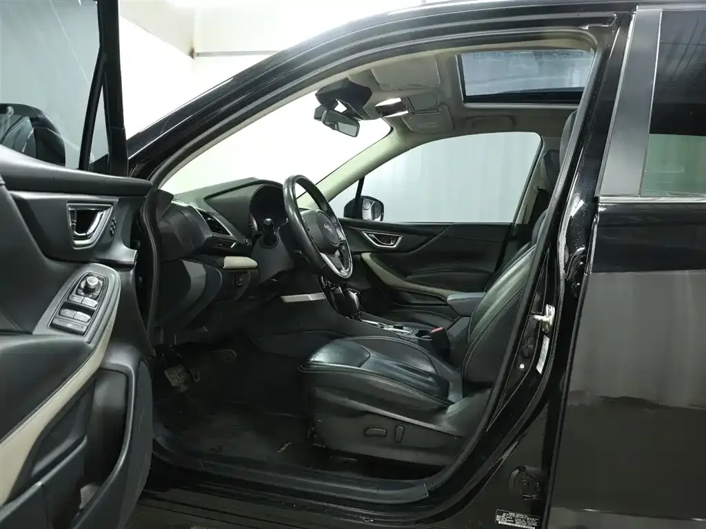Subaru Forester 2022 из CN, фото 8