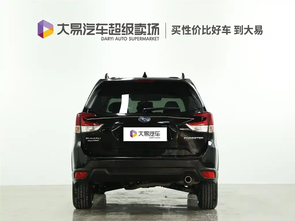 Subaru Forester 2022 из CN, фото 4