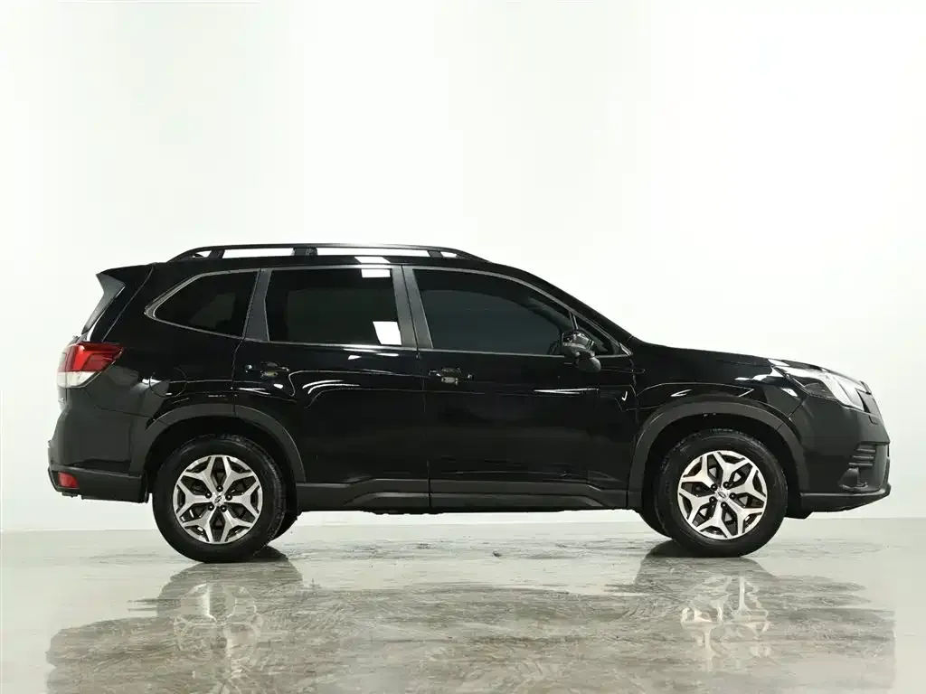 Subaru Forester 2022 из CN, фото 6