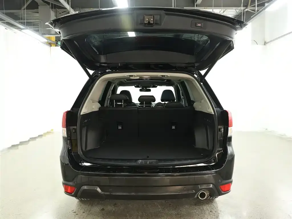 Subaru Forester 2022 из CN, фото 7