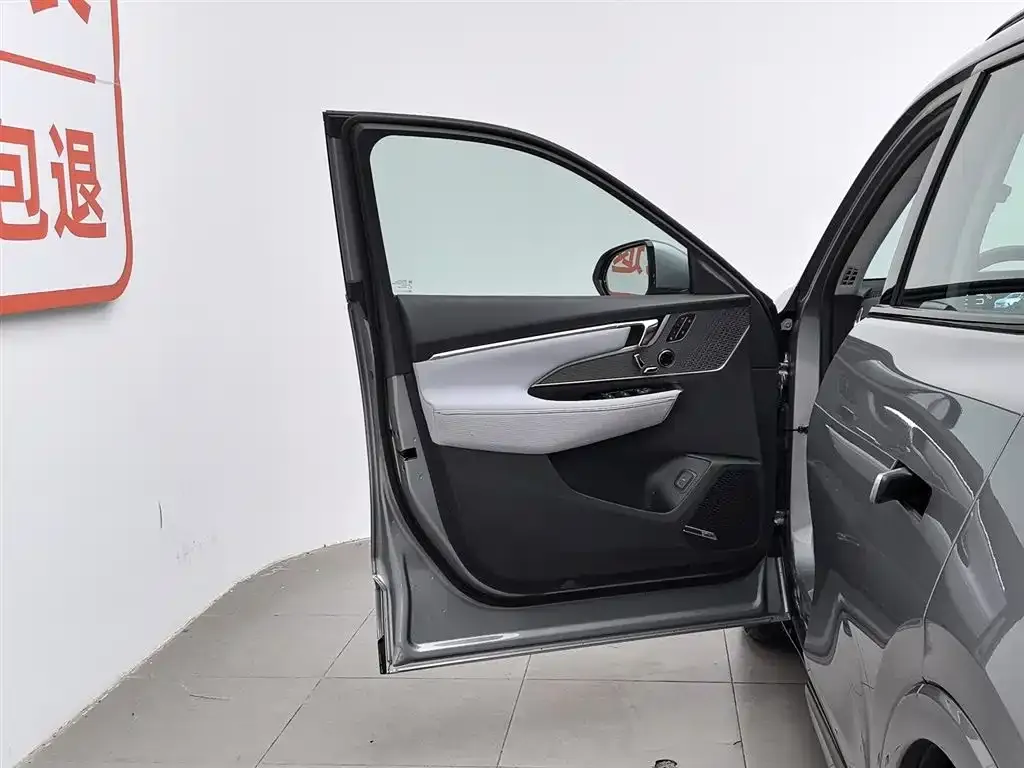 Buick E5 2023 из CN, фото 7