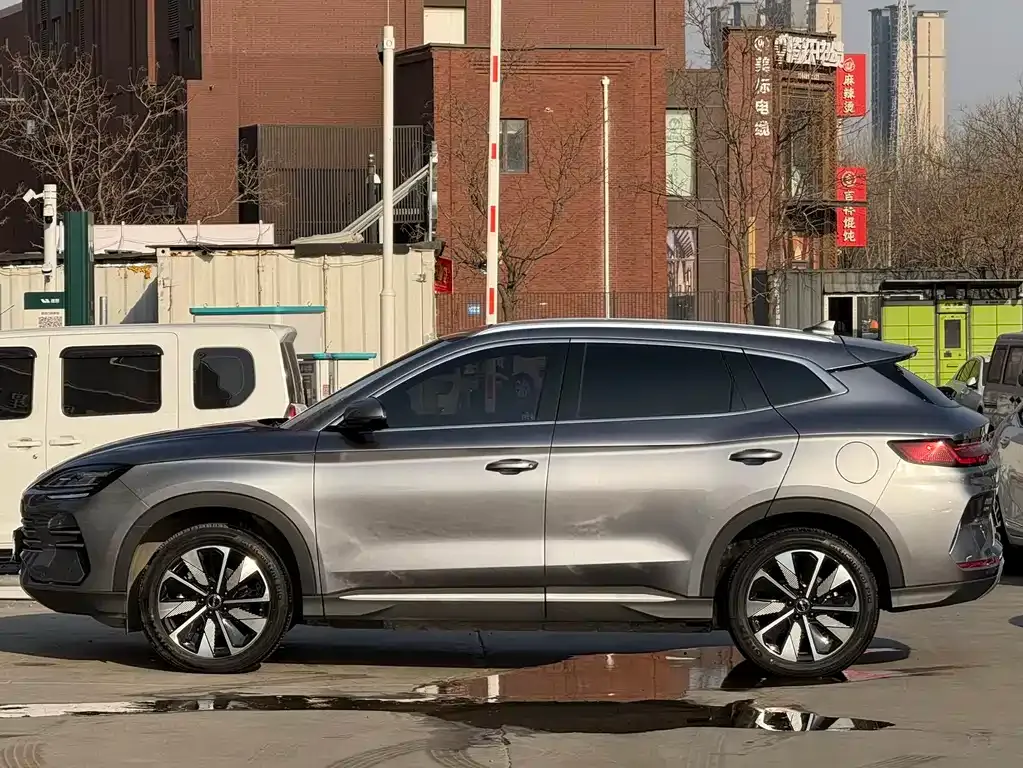 BYD PLUS New Energy — фото 6