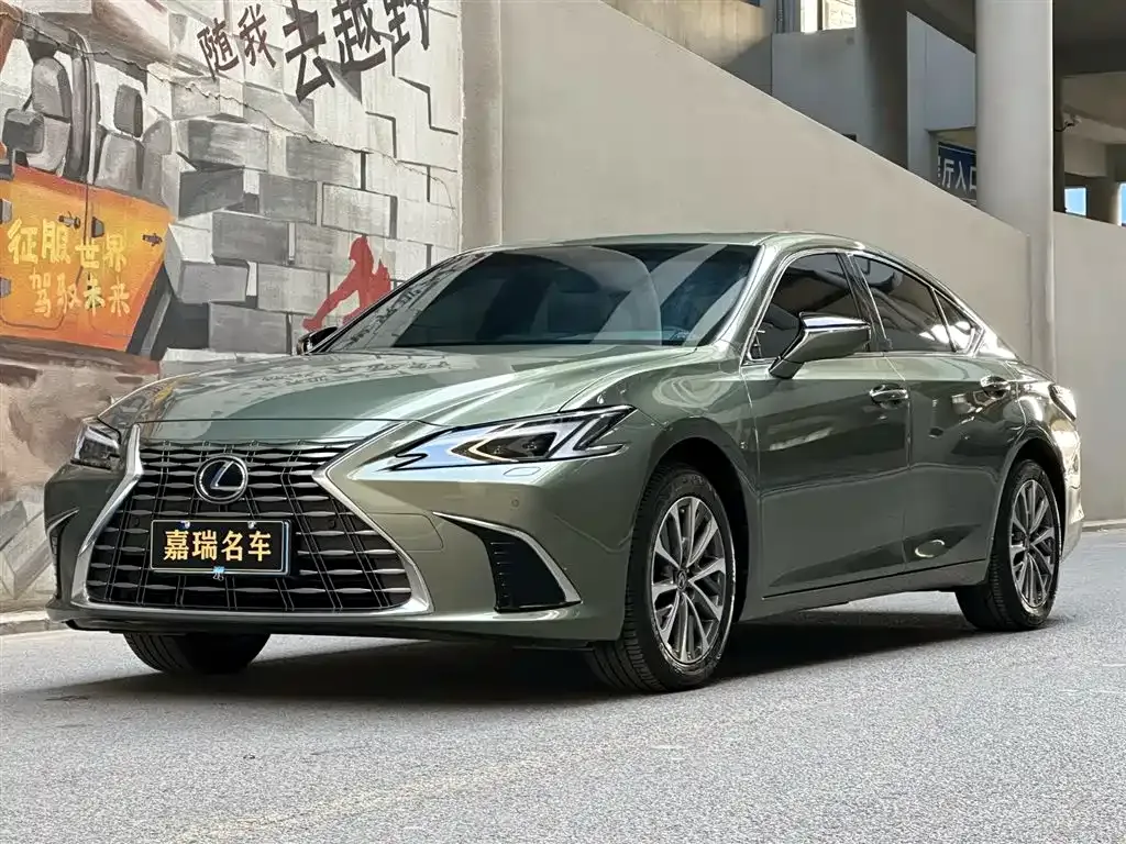 Lexus ES 2024 из CN, фото 1