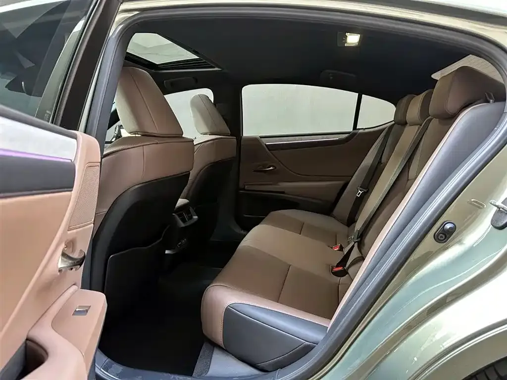 Lexus ES 2024 из CN, фото 3