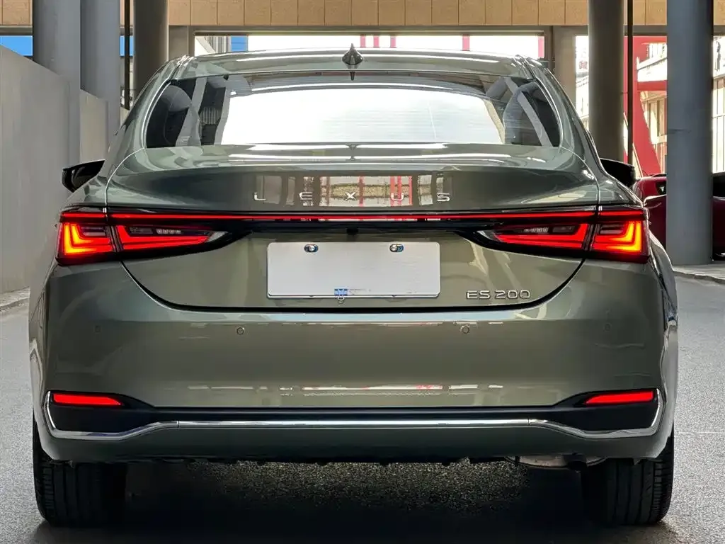Lexus ES 2024 из CN, фото 2