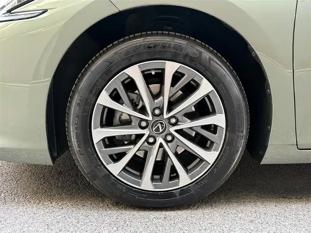 Lexus ES 2024 из CN, фото 8