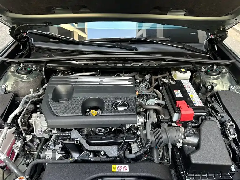 Lexus ES 2024 из CN, фото 9
