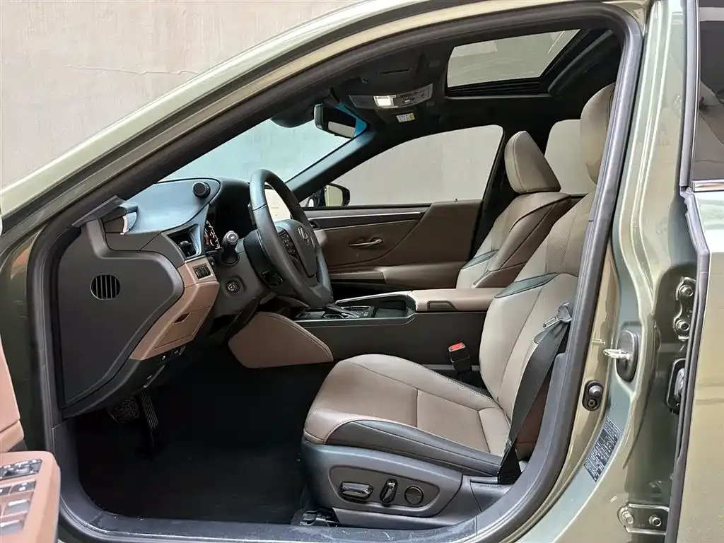 Lexus ES 2024 из CN, фото 4