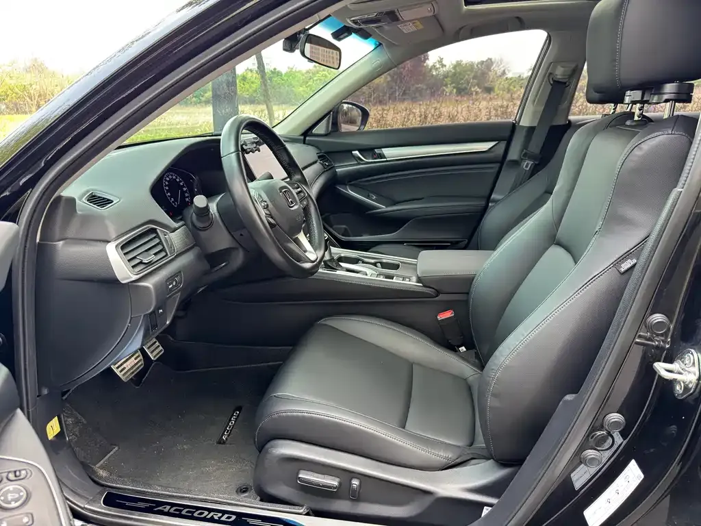 Honda Accord — фото 4