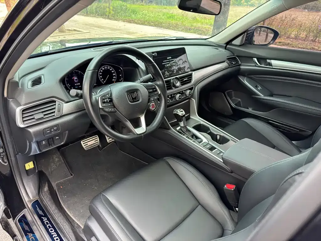 Honda Accord — фото 3