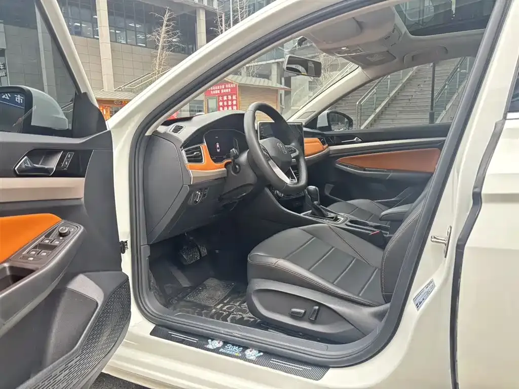Volkswagen Bora 2023 из CN, фото 8
