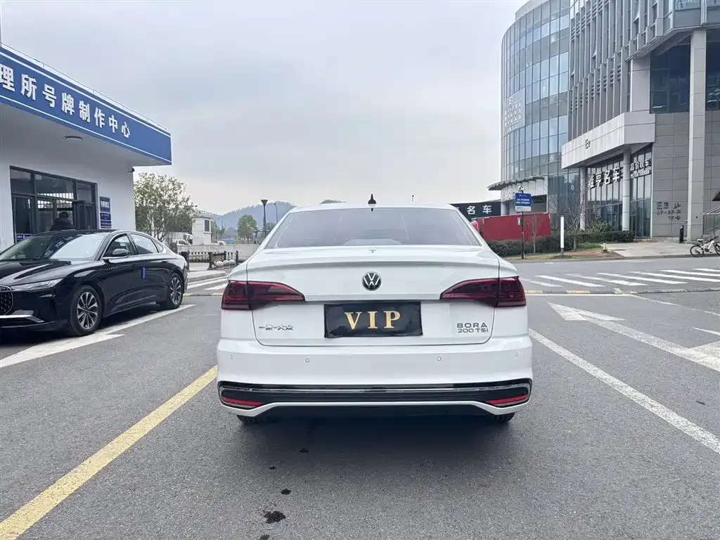 Volkswagen Bora 2023 из CN, фото 3