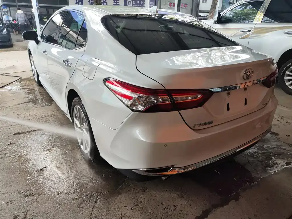 Toyota Camry 2023 из CN, фото 7