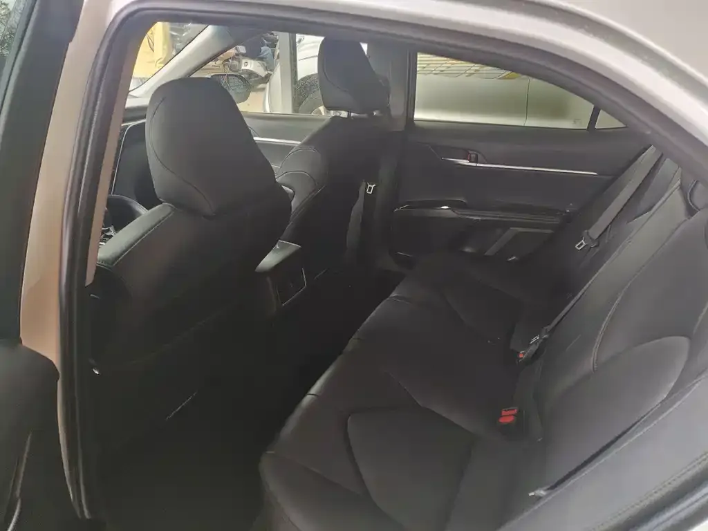 Toyota Camry 2023 из CN, фото 10