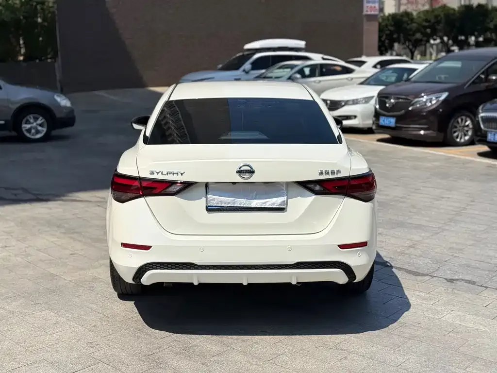Nissan Sylphy 2023 из CN, фото 9