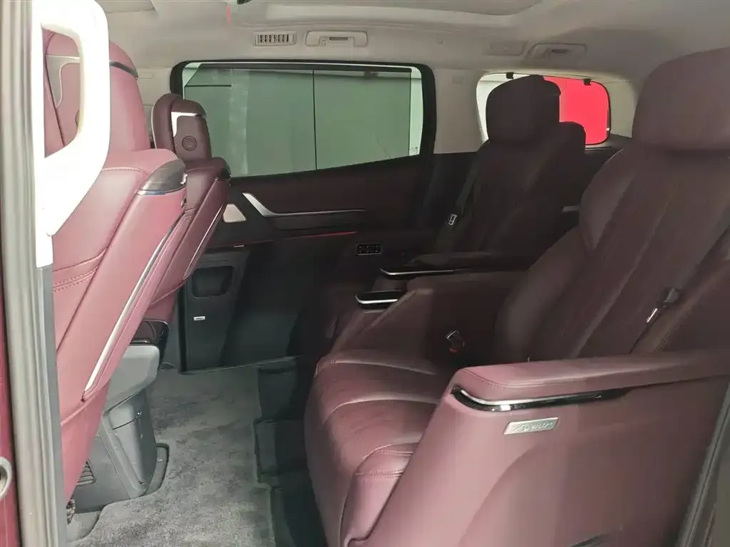 Buick Century 2023 из CN, фото 2