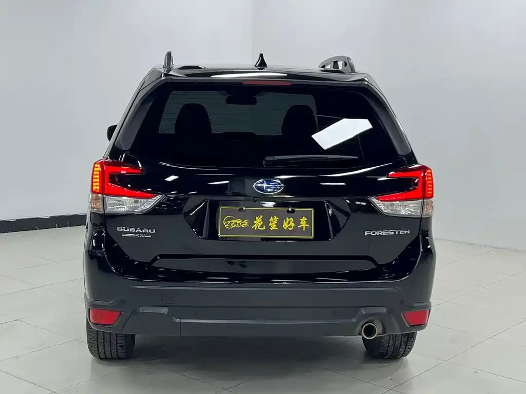 Subaru Forester 2022 из CN, фото 7