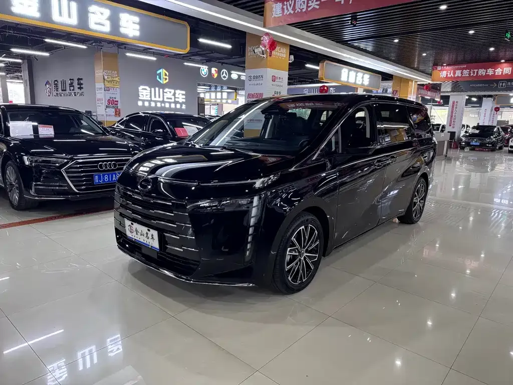 GAC Motor Trumpchi E8 — фото 1