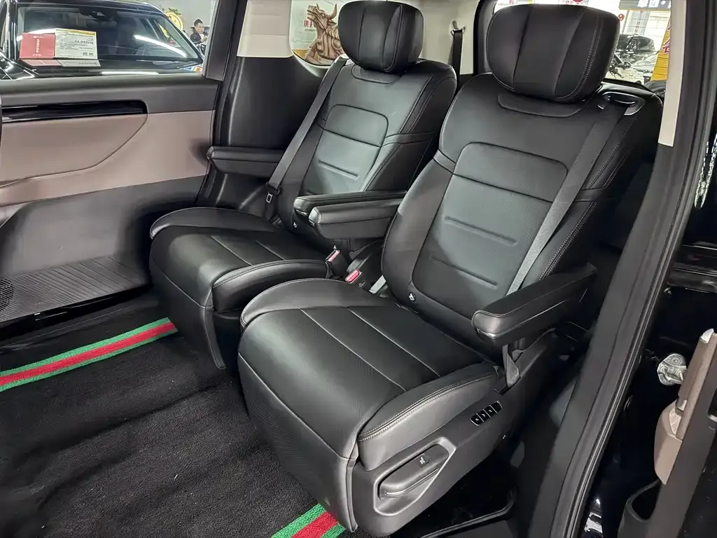 GAC Motor Trumpchi E8 — фото 4