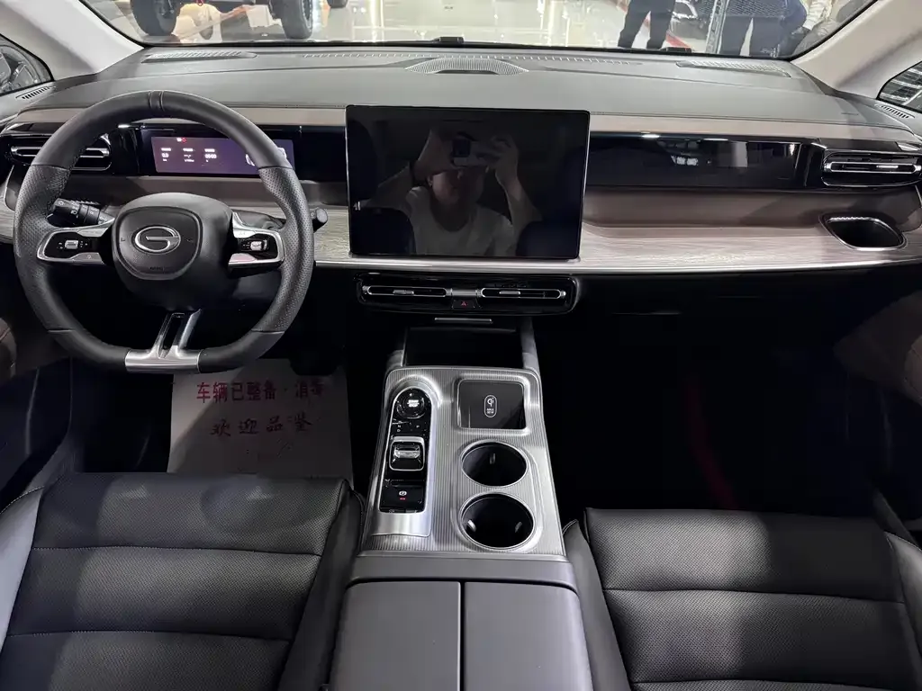 GAC Motor Trumpchi E8 — фото 9