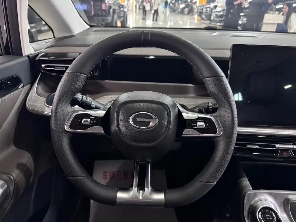 GAC Motor Trumpchi E8 — фото 2