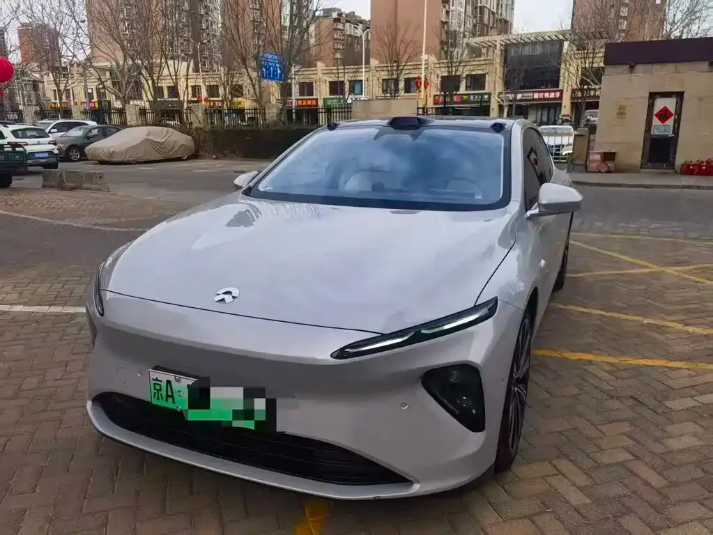 NIO ET7