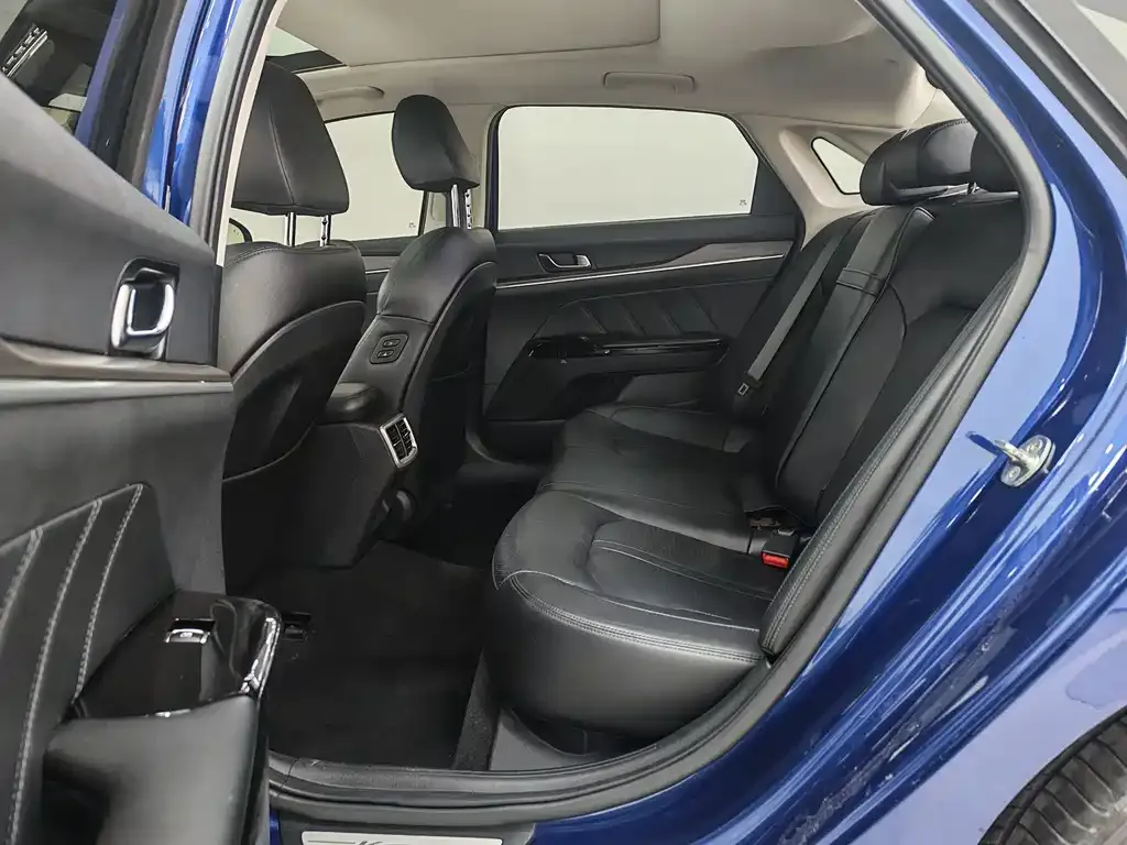 Kia K5 2022 из CN, фото 5