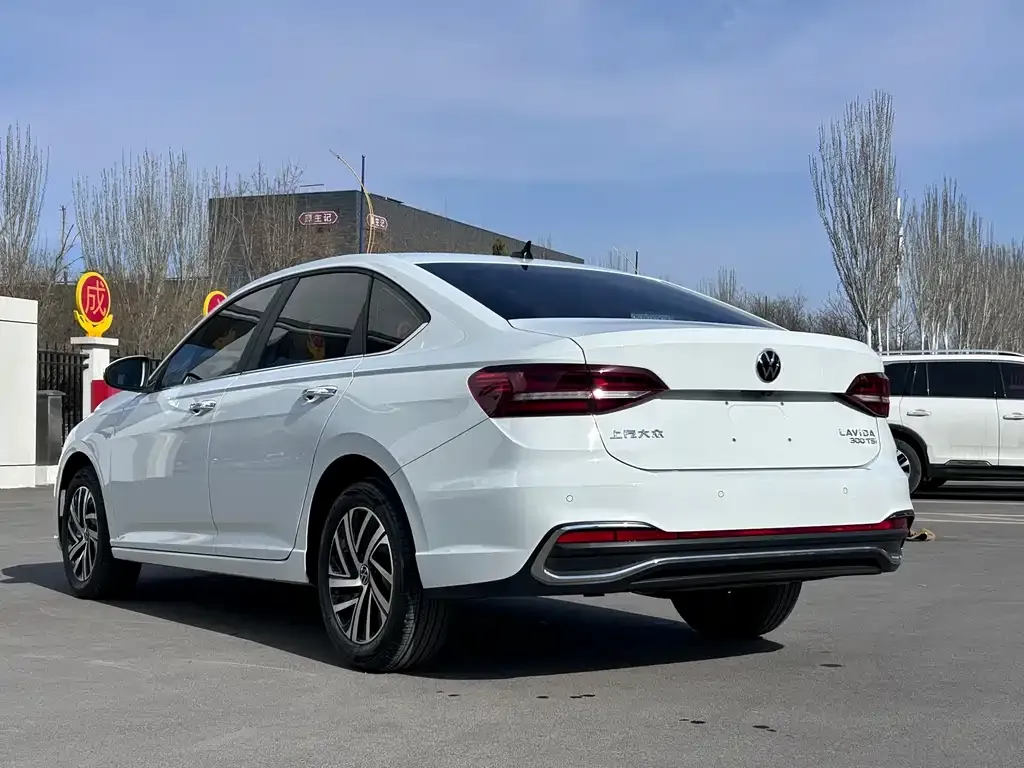 Volkswagen Lavida 2024 из CN, фото 5
