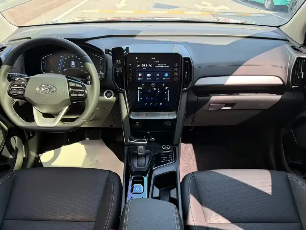 Hyundai ix35 2023 из CN, фото 5