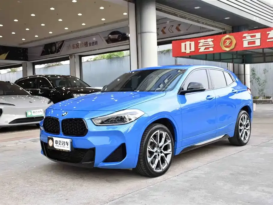 BMW X2