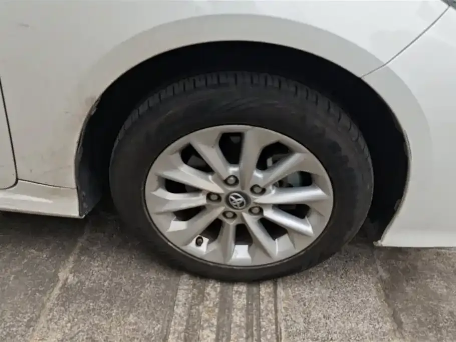Toyota Corolla 2023 из CN, фото 6
