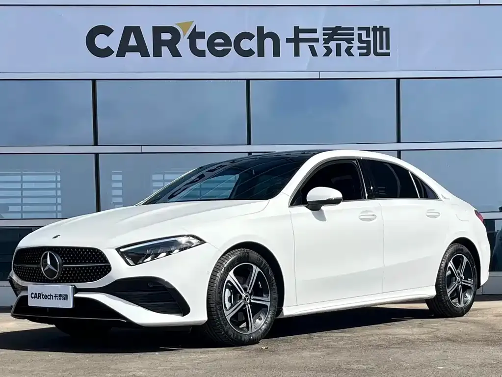 Mercedes-Benz A-Class — фото 1