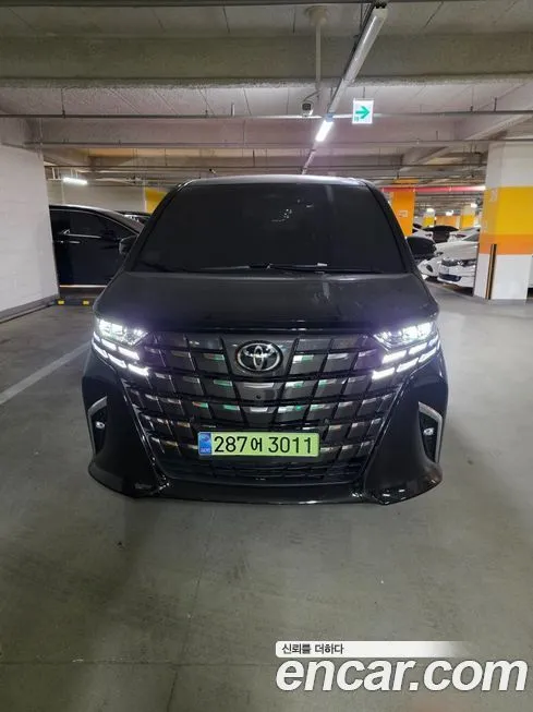 Toyota Alphard — фото 3