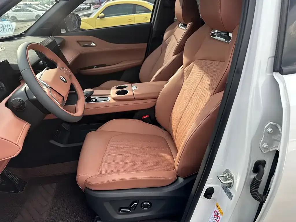 Changan UNI-Z 2024 из CN, фото 7
