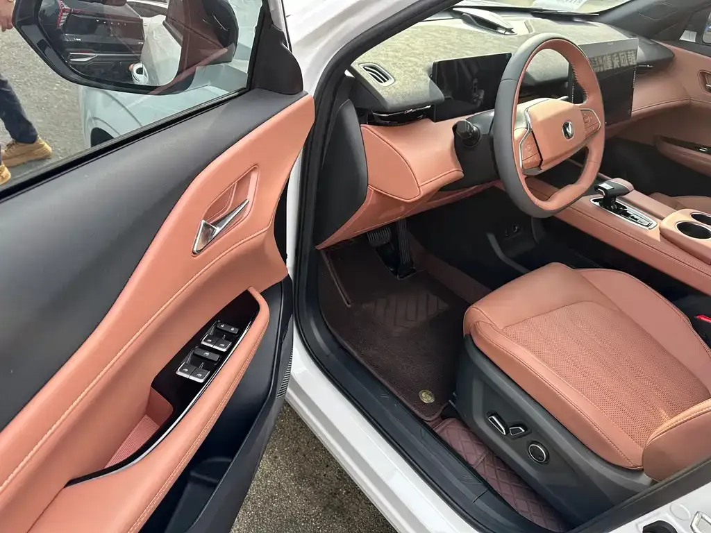 Changan UNI-Z 2024 из CN, фото 2